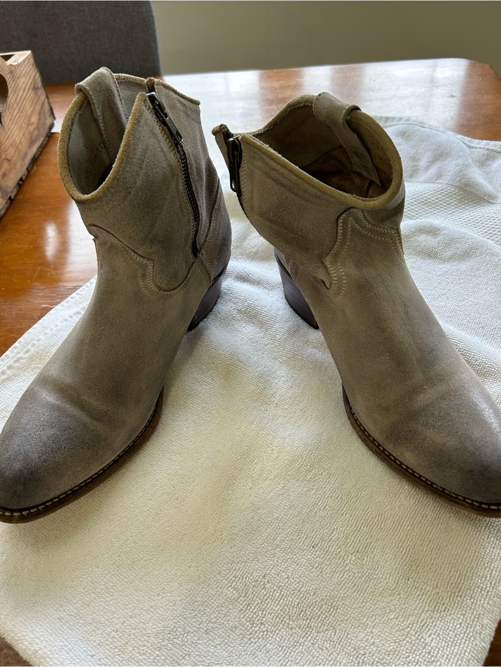 Frye distressed gray Suede Ankle Booties size 8 - Picture 15 of 15